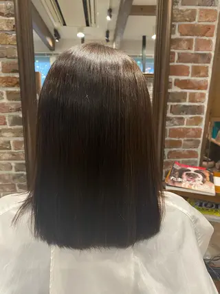 ミディアム カラー 沖田 舞衣のヘアスタイル
