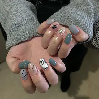 ネイル パラあり！フィルイン 美フォルムのネイルデザイン