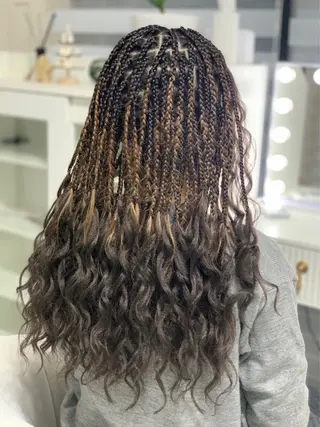 ヘアアレンジ SPINEL Sawaのヘアスタイル