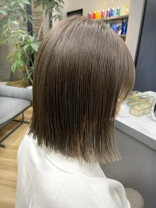 ミディアム カラー 岸本 理希のヘアスタイル