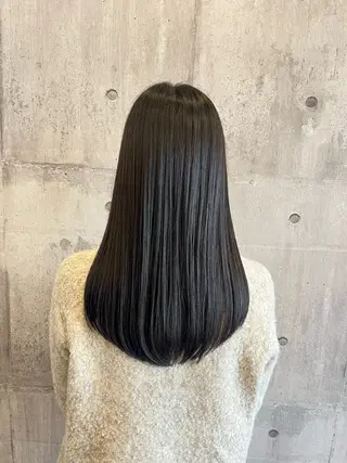 セミロング いけだ さやかのヘアスタイル