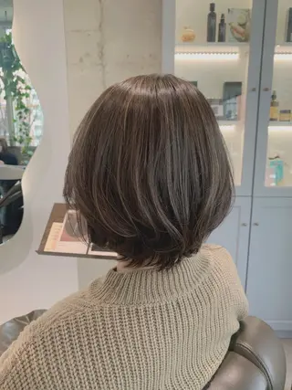 ミディアム 早稲田 千尋のヘアスタイル
