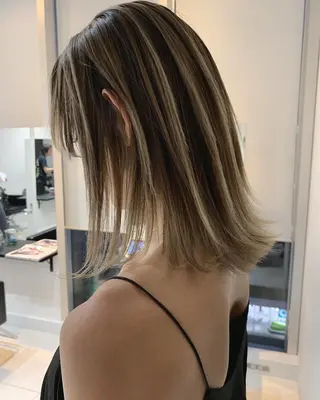 セミロング カラー パーマ ヘアアレンジ 【公式】amble luxe池袋東口🩷のヘアスタイル