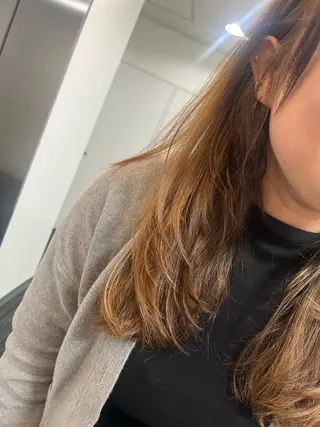 セミロング カラー afrodite 〈京橋〉Riyuのヘアスタイル