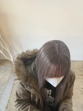 ロング カラー 吉川 莉央のヘアスタイル