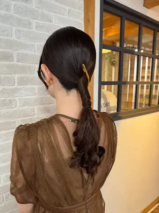ロング ヘアアレンジ Topstylist YUKIのヘアスタイル