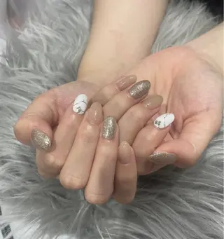 ネイル はあとねいる西新店 suzuneのネイルデザイン