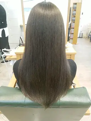 ロング すずき えりのヘアスタイル