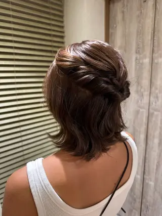 ミディアム カラー ヘアアレンジ 岡本 葵のヘアスタイル