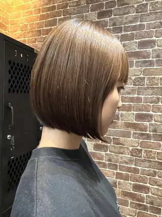 ミディアム カラー 久木原 ゆりのヘアスタイル