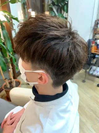ショート パーマ メンズ 【扱いやすいパーマ】 眞鍋拓己のヘアスタイル