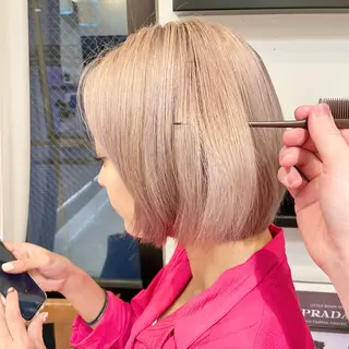 ショート カラー オザキクウガ/ ブリーチ/髪質改善のヘアスタイル