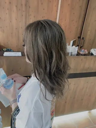 セミロング カラー ヘアアレンジ VIM hairおもろまち店のヘアスタイル