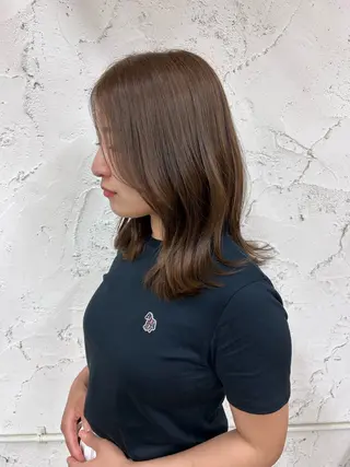 セミロング カラー 艶カラー🫧/ 板倉かなみのヘアスタイル