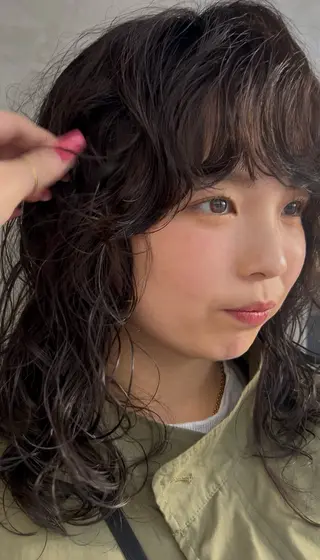 ミディアム カラー パーマ デザインパーマ/ カット/nanaのヘアスタイル