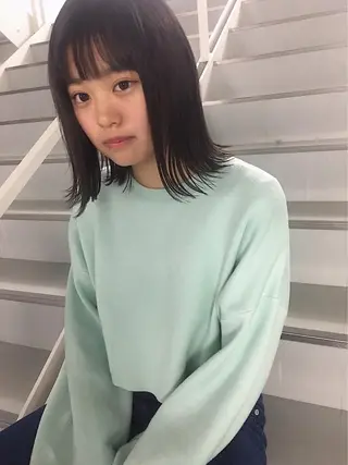 ミディアム 横田 美咲のヘアスタイル