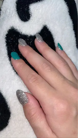 ネイル 林 玲菜のネイルデザイン