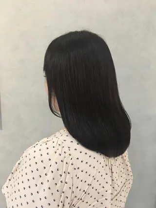 セミロング カラー ︎︎🧸 ユリ ︎︎🧸のヘアスタイル