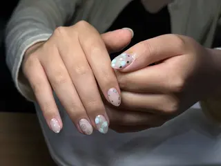 ネイル Yuui 💛のネイルデザイン