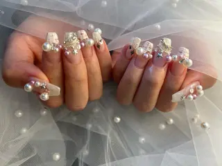 ネイル ✴︎ Delightのネイルデザイン