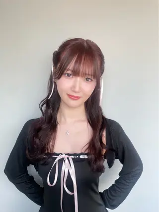 ロング カラー ヘアアレンジ トレンドカラー🥣／ ヘアアレンジ✩.*˚のヘアスタイル