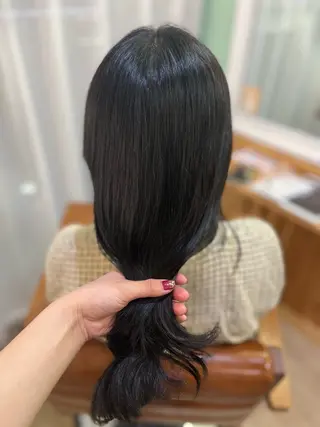 セミロング カラー saaya💙 ブリーチなしカラーのヘアスタイル