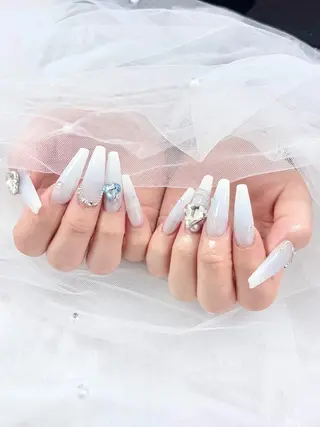ネイル akari🎀 京橋 ARRINEのネイルデザイン