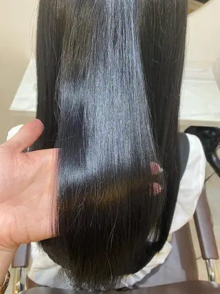 ロング 【髪質改善　艶髪】 布川　莉穂のヘアスタイル