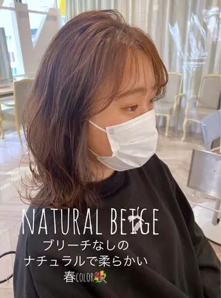 ミディアム カラー 小顔レイヤー/ ベージュ🤍Rieのヘアスタイル