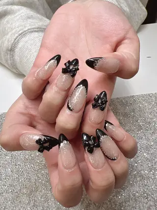 ネイル Guarendo錦糸町店所属・ガレンドウ 白澤 愛子のネイルデザイン