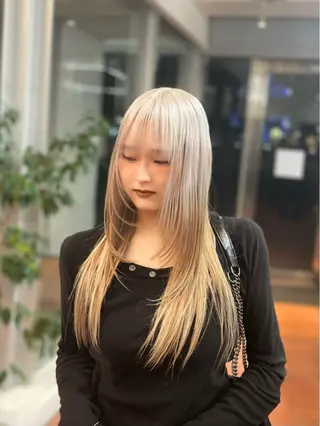 ロング カラー ⭐️韓国ブリーチ 顔周りカット⭐️のヘアスタイル