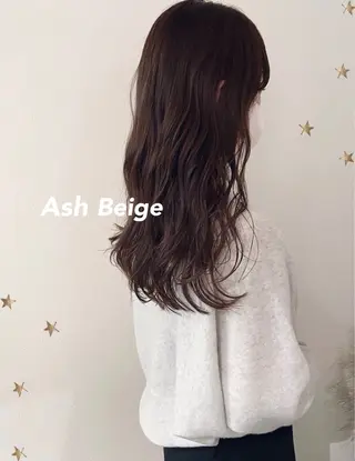 セミロング カラー 市川 千夏のヘアスタイル