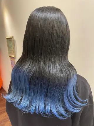 セミロング カラー インナーカラー 推し ブリーチ  髪質改善のヘアスタイル