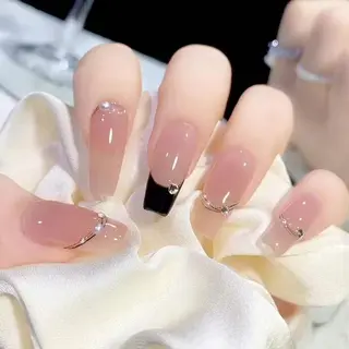 ネイル MoonNail ユリ🌸のネイルデザイン