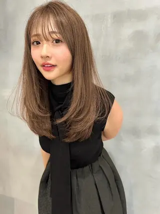 セミロング カラー 興津/韓国レイヤー ダブルカラー美髪縮毛のヘアスタイル