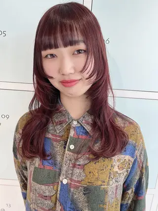 ロング カラー ウルフカット／吉村 桃子のヘアスタイル