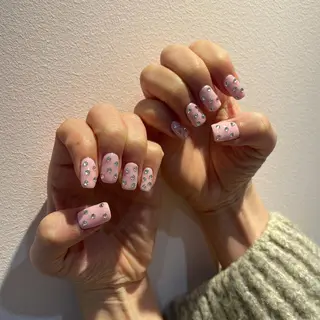 ネイル amiLe 🎀yuunaのネイルデザイン