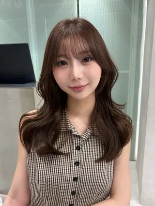 ミディアム カラー ヘアアレンジ fumika🎀 ベージュのヘアスタイル