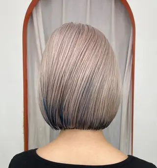 ショート カラー ムード造るハイトーン ケアブリーチ/ユウキのヘアスタイル