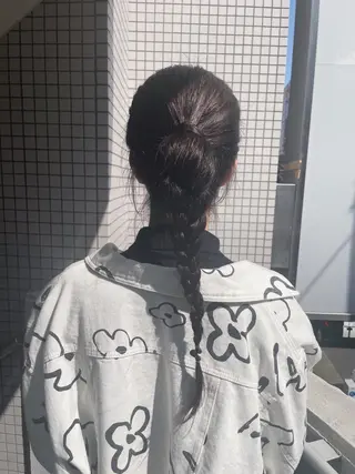 ロング カラー ヘアアレンジ 外山 なつ美のネイルデザイン