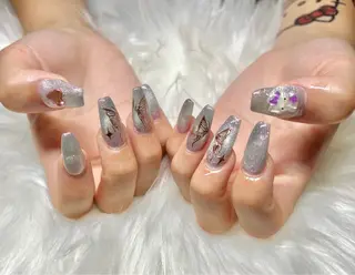 ネイル CHARME 🤎〔RINA〕のネイルデザイン