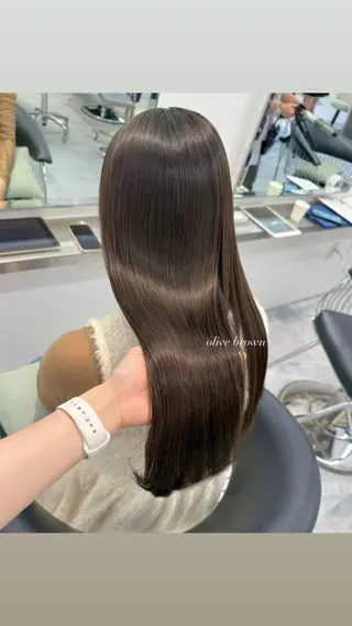 ロング ParveMix 宮﨑 梨里のヘアスタイル