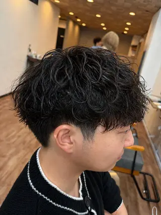 ショート パーマ メンズ 野呂 隼人のヘアスタイル