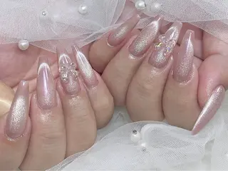 ネイル 𝐲𝐮𝐦𝐢🎀 長さ出しデザイン専門のネイルデザイン