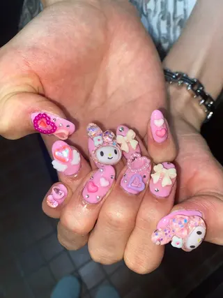 ネイル en　nail 池袋店所属・個性派🌺推しネイル 💅💞hota🐇のネイルデザイン
