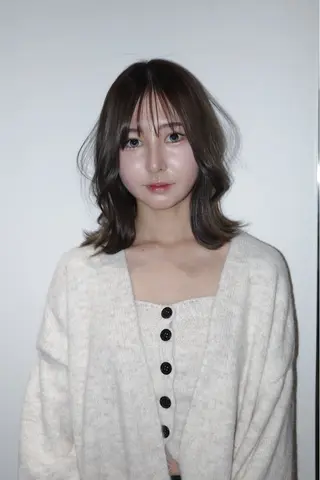 セミロング カラー ヘアアレンジ opus 店長大和 レイヤー/赤み消しのヘアスタイル