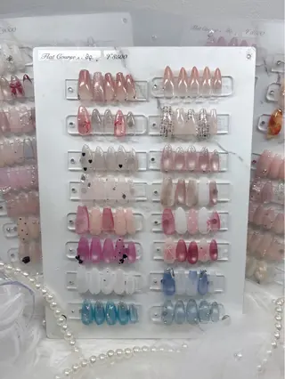 ネイル エルバイノリコ 嶋岡のネイルデザイン