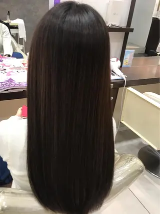 ロング 縮毛矯正/髪質改善 継続する美髪のヘアスタイル