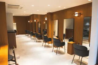 ミディアム カラー manami /ショ ート/カットモデルのヘアスタイル