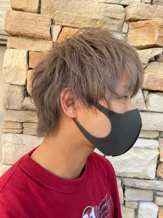 ショート カラー メンズ スパイキーショート パーマ　具志堅　太志のヘアスタイル